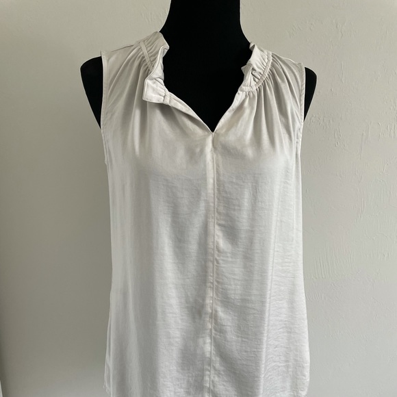 CAbi Tops - Cabi Sleeveless Blouse
